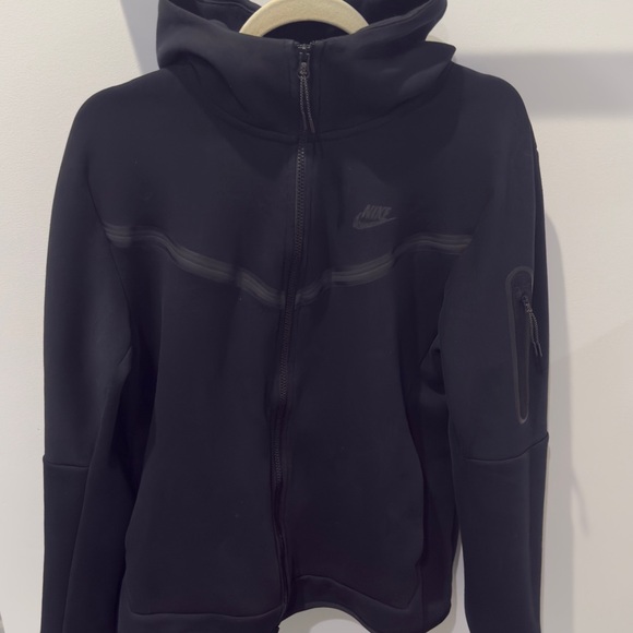 Nike Tech Black Full-Zip Hoodie men’s size medium used - Picture 2 of 5